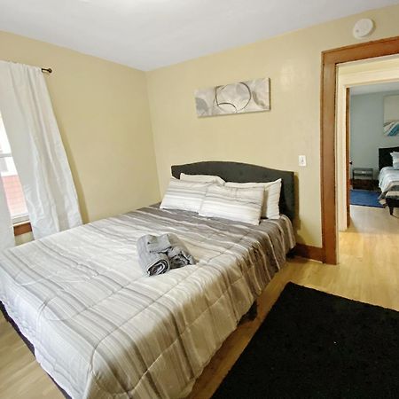 Lux 3Br, Steps From Airport, U Of R & Grocery Stores 로체스터 외부 사진