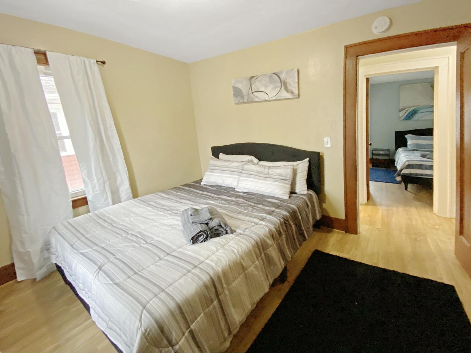Lux 3Br, Steps From Airport, U Of R & Grocery Stores 로체스터 외부 사진